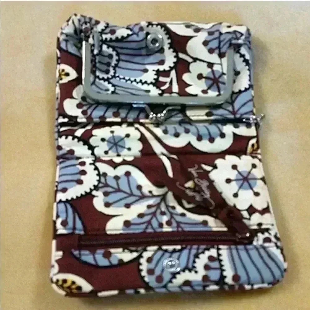 Vera Bradley wallet- blue/brown- EUC - Picture 3 of 10